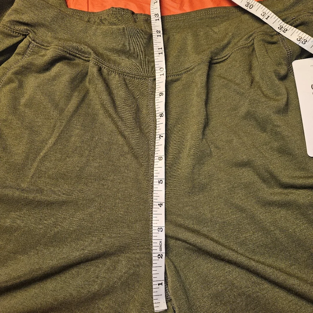 Jones New York Sport Capri Large New w/Tag Green Soft & Lightweight w/Pockets - Picture 6 of 8